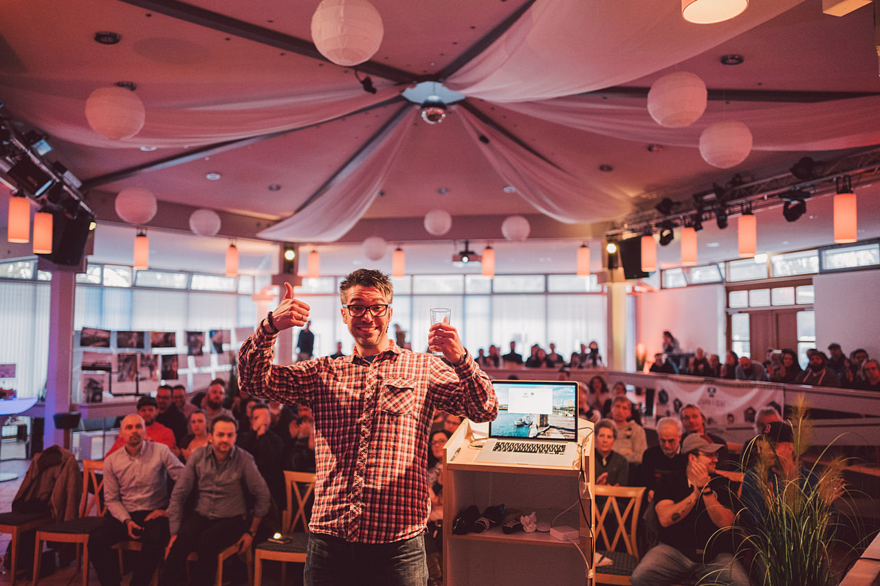 Auf der Bühne beim Learn & Give 2018