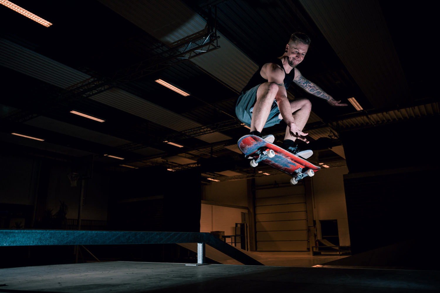 Skateboarden mit Kim & der Canon EOS R5 & Aputure LS C300 II – Foto und Video!