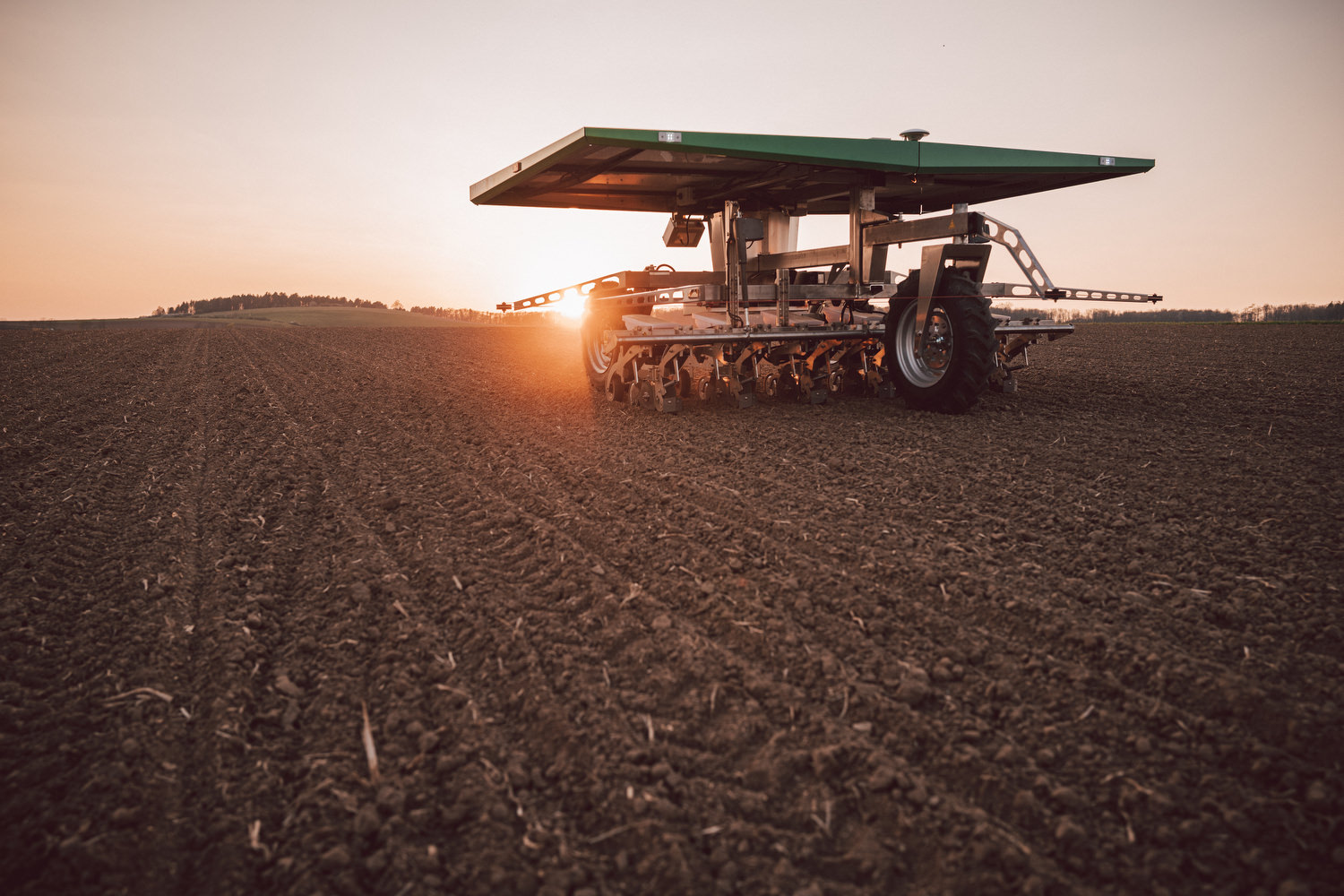 KWS testet Roboter auf dem Feld